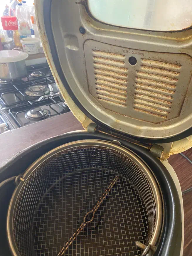 سرخ کن اصلی دلونگی(نیازبه سرویس)|اجاق گاز و لوازم برقی پخت‌وپز|رودهن, |دیوار