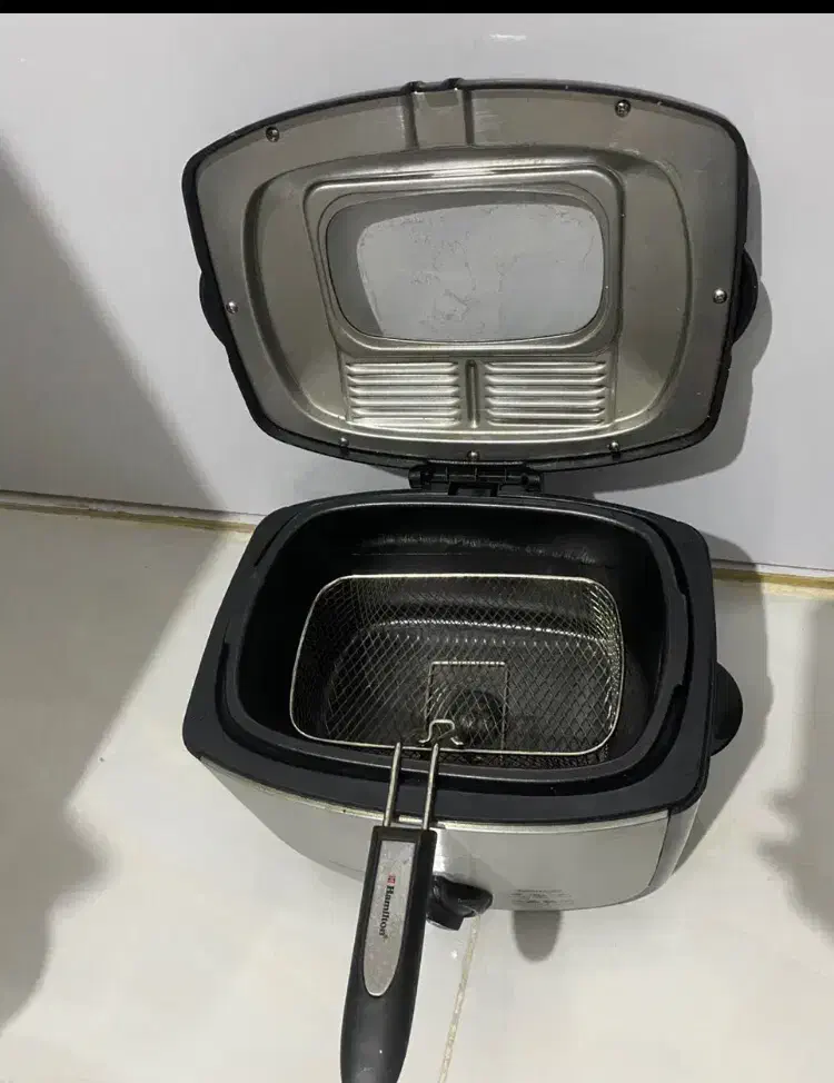 سرخ کن|سایر لوازم برقی|رشت, منظریه|دیوار