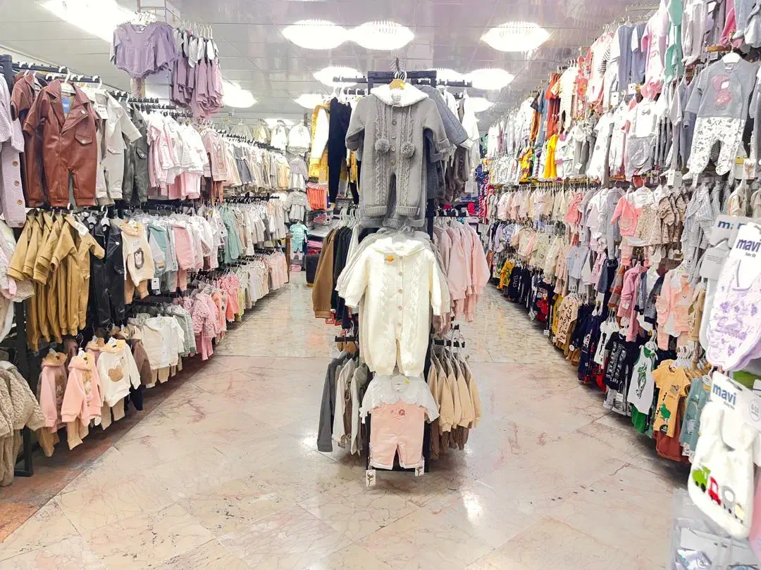 فروشنده خانم و آقا برای پوشاک نوزاد|استخدام بازاریابی و فروش|تهران, عبدل‌آباد|دیوار