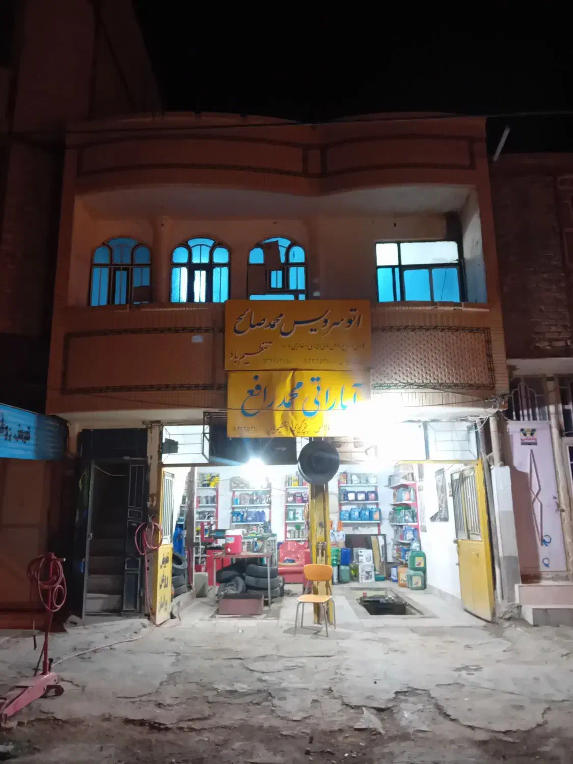 دو در مغازه تجاری و بالا طبقه دوم یک سرویس خانه|فروش آپارتمان|زهک, |دیوار