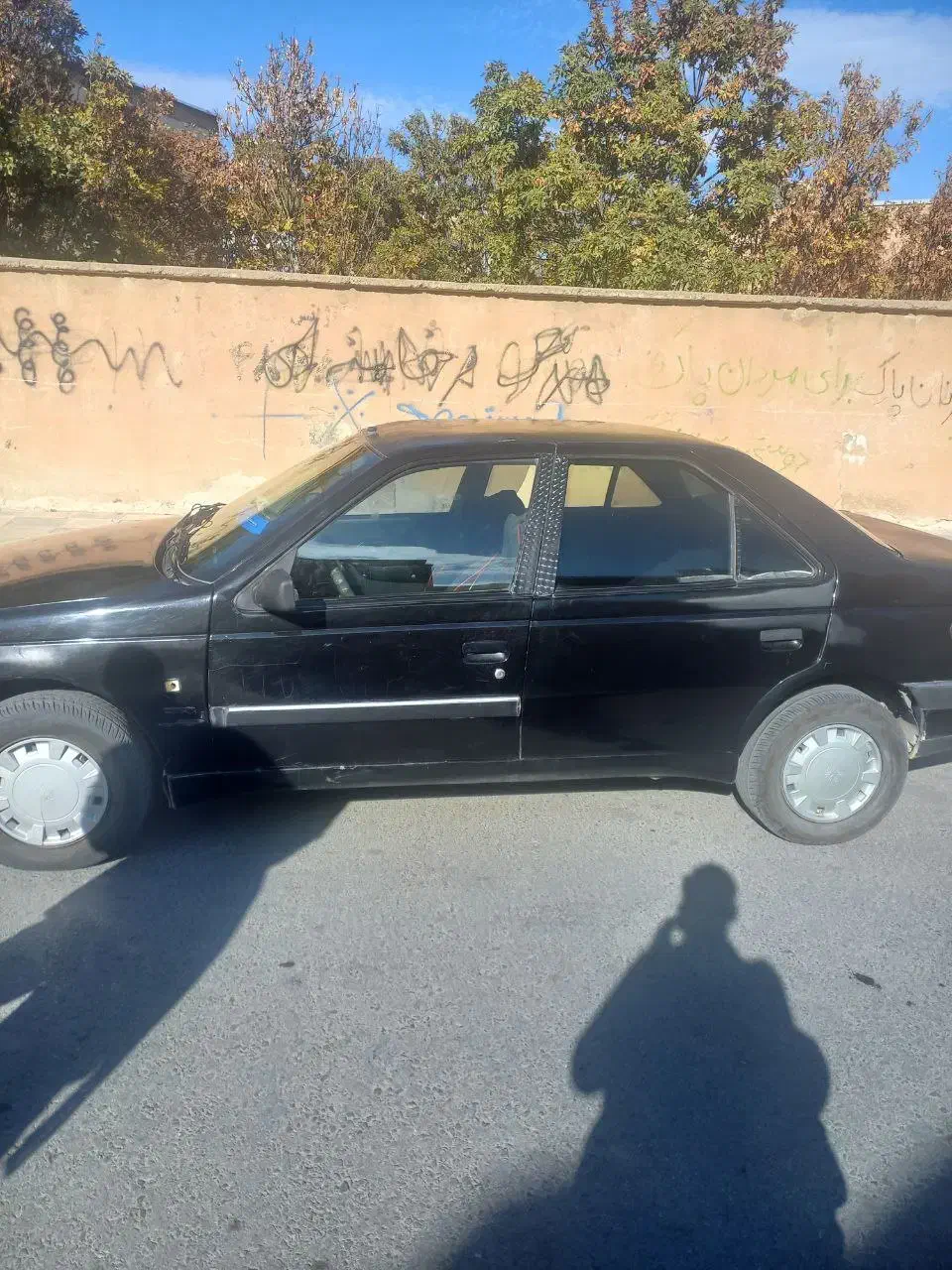 ماشین پژو ۴۰۵ مدل۸۱ تمیز انژکتور ۱۸۰۰سی سی|خودرو سواری و وانت|قروه, |دیوار