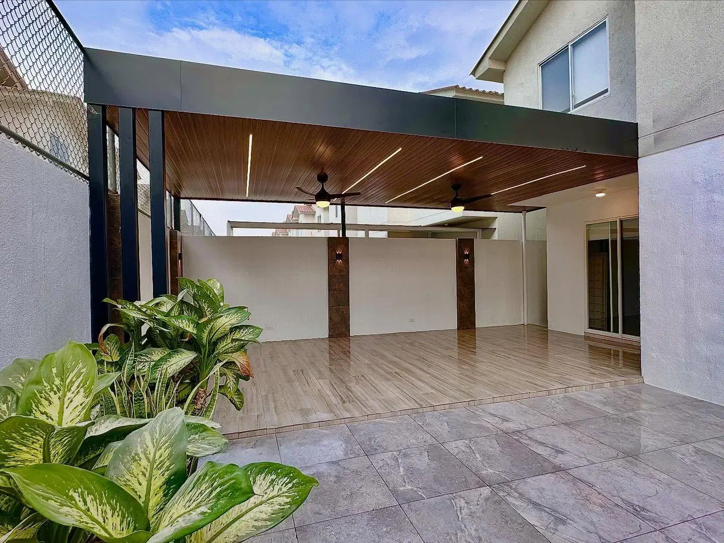 آلاچیق روفگاردن آهنگری  شیروانی تی وی وال جوشکاری|خدمات پیشه و مهارت|کرج, کمال‌شهر|دیوار