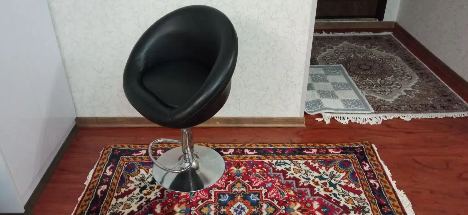 صندلی گردون|میز و صندلی غذاخوری|سهند, |دیوار