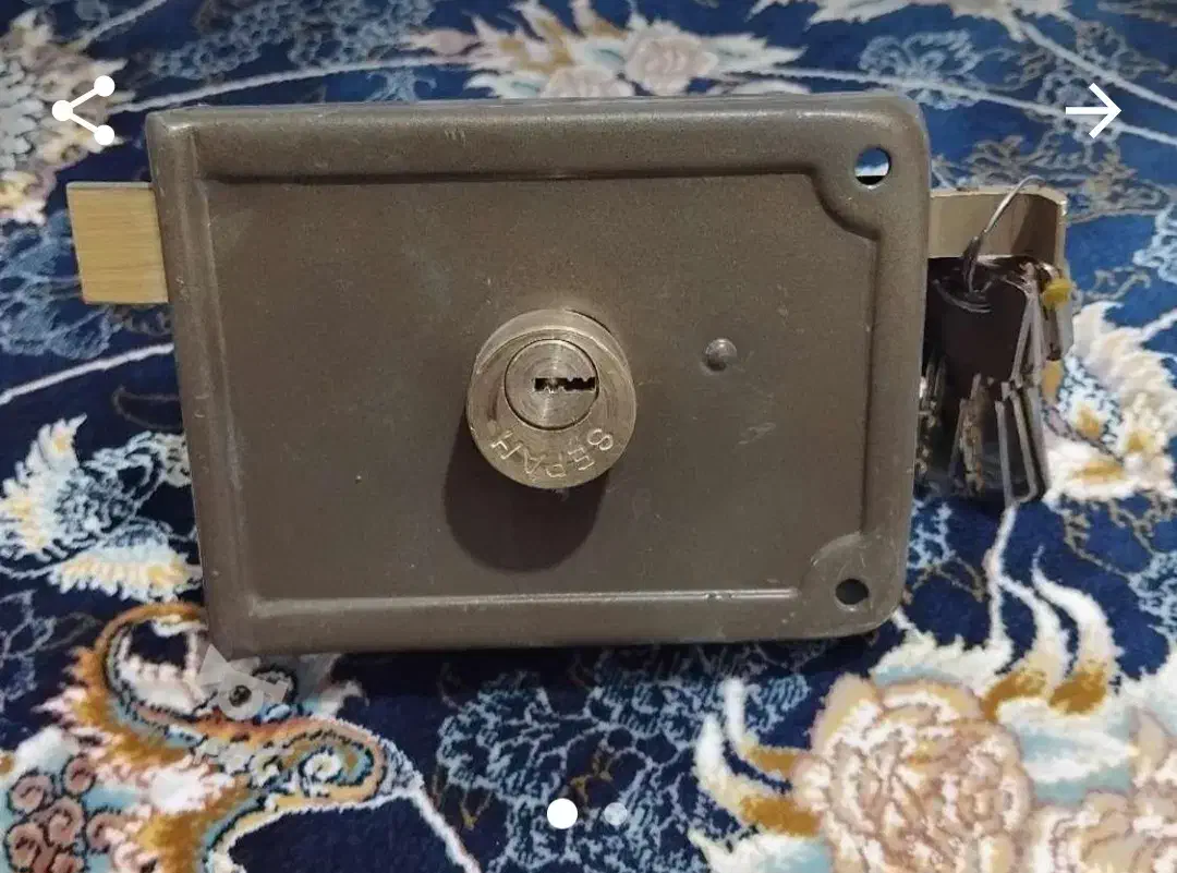 یک عدد قفل در حیاط|ابزارآلات|قروه, |دیوار