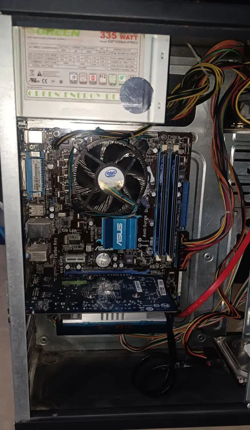 کامپیوتر خانگی ۴ هسته مانیتور ۱۷ کیبورد اسپیکر|رایانه رومیزی|تهران, حبیب الله|دیوار