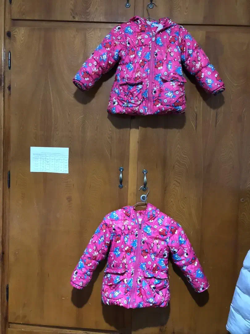 دو جفت کاپشن آبی و صورتی|کفش و لباس بچه|ساری, |دیوار