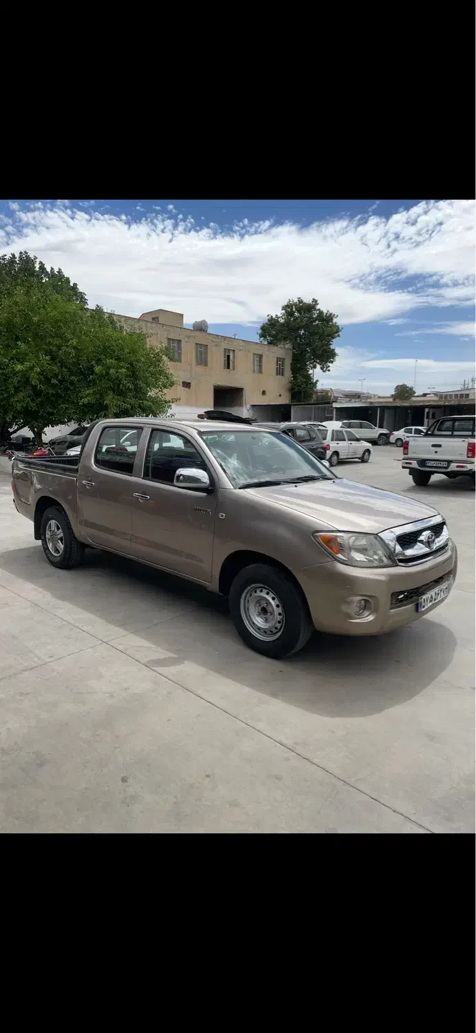 هایلوکس ۲۰۰۶ بژ|خودرو سواری و وانت|شیراز, درکی|دیوار