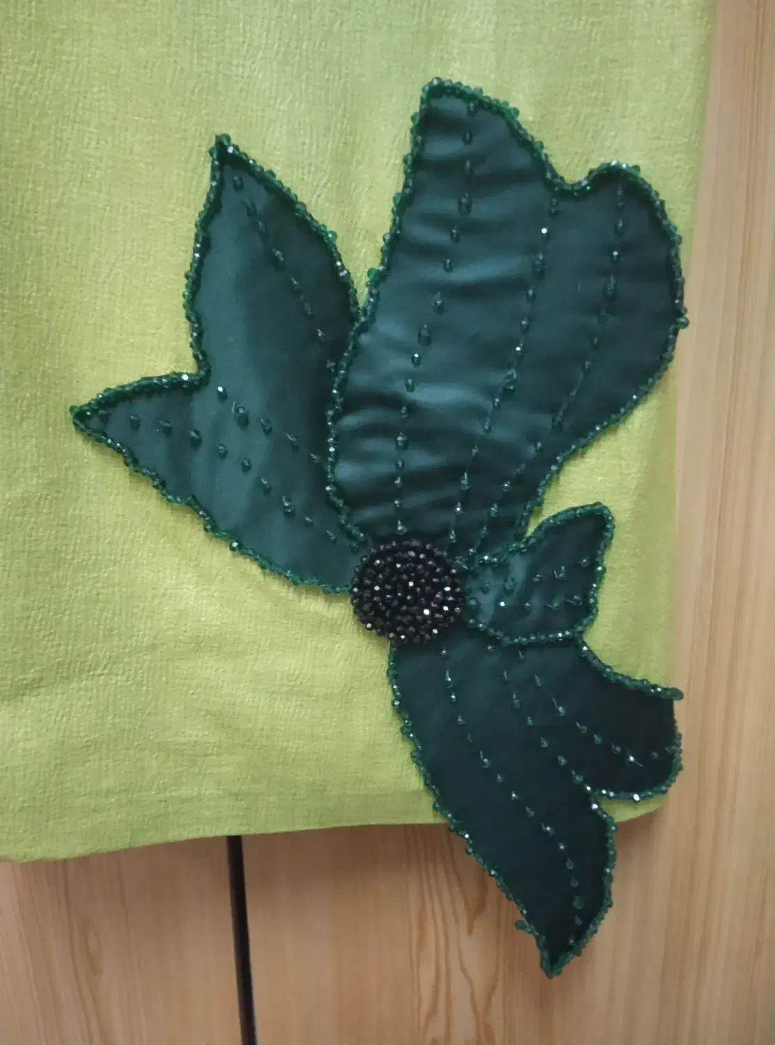 لباس مجلسی کار دست|لباس|رشت, شهریاران|دیوار