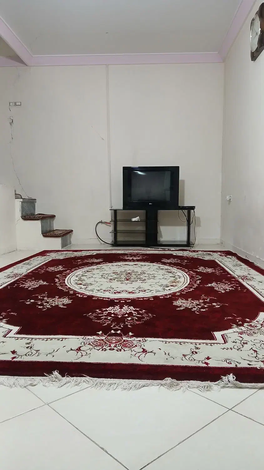 اجاره سوئیت (( داخل شهر ))|اجارهٔ کوتاه‌مدت آپارتمان و سوئیت|بروجرد, |دیوار
