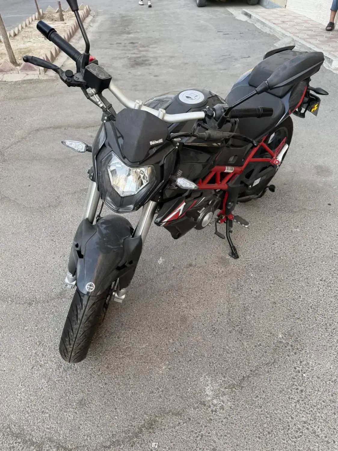 موتور سیکلت بنلی نیوفیس 150 سی سی خانگی کم کار|موتورسیکلت|اصفهان, میرعماد|دیوار