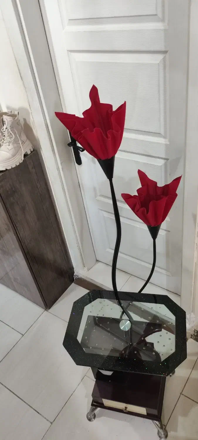 آباژور|چراغ خواب و آباژور|پرند, فاز ۶|دیوار