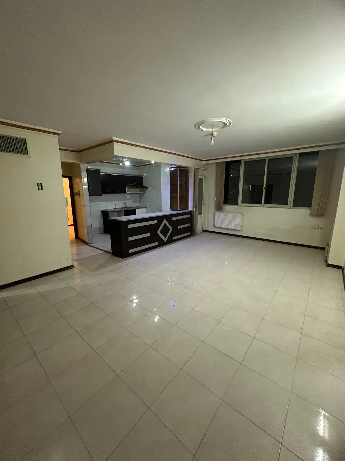 اپارتمان روب افتاب خانه کارگر|فروش آپارتمان|شاهین‌شهر, ۹ دی|دیوار