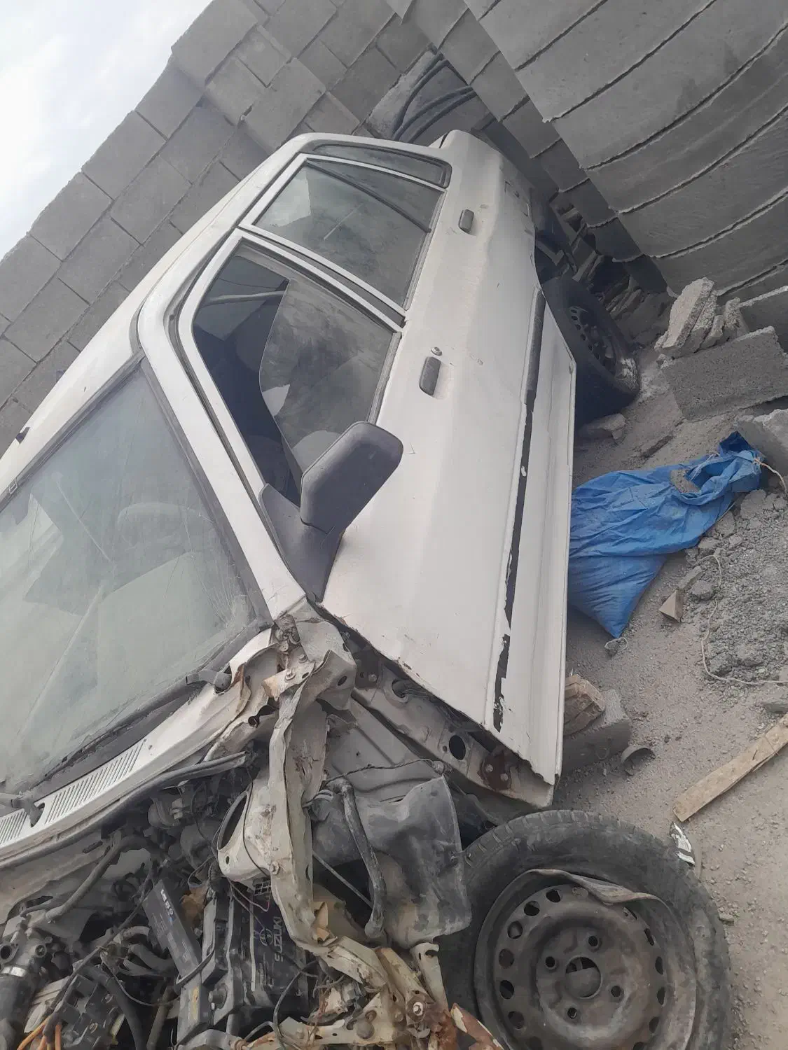 پراید تصادفی مدل ۸۵|خودرو سواری و وانت|دوگنبدان, |دیوار