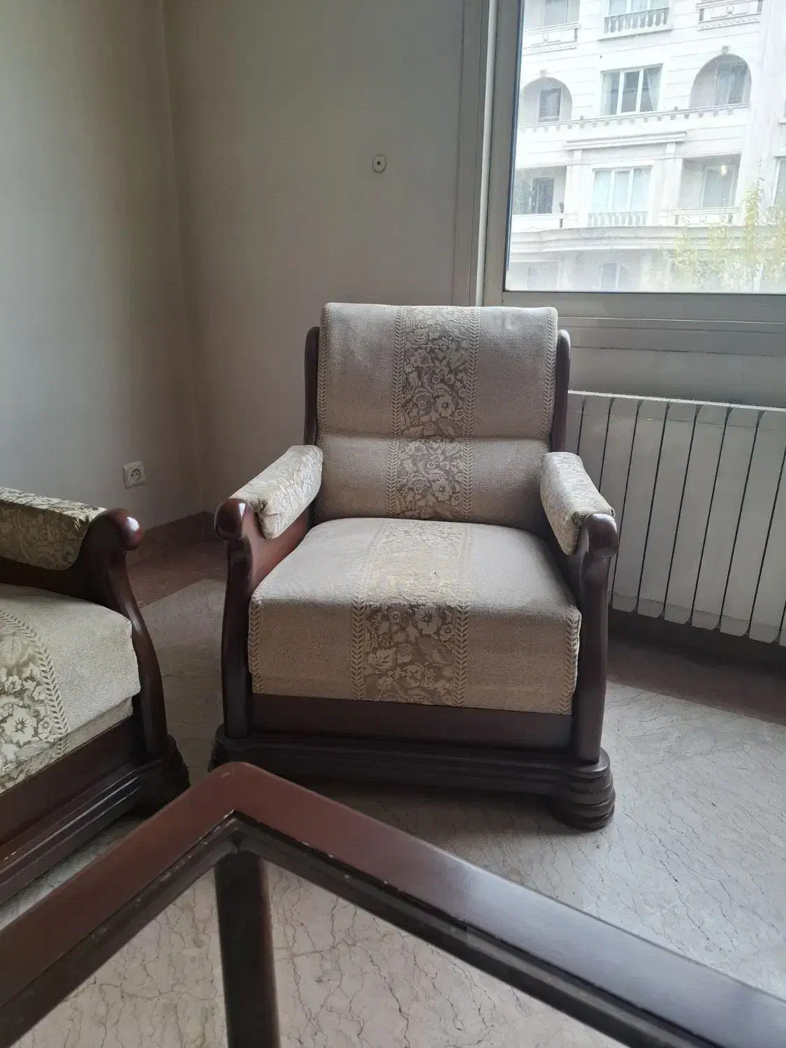 مبل 7 نفره چوبی|مبلمان خانگی و میز عسلی|تهران, هروی|دیوار