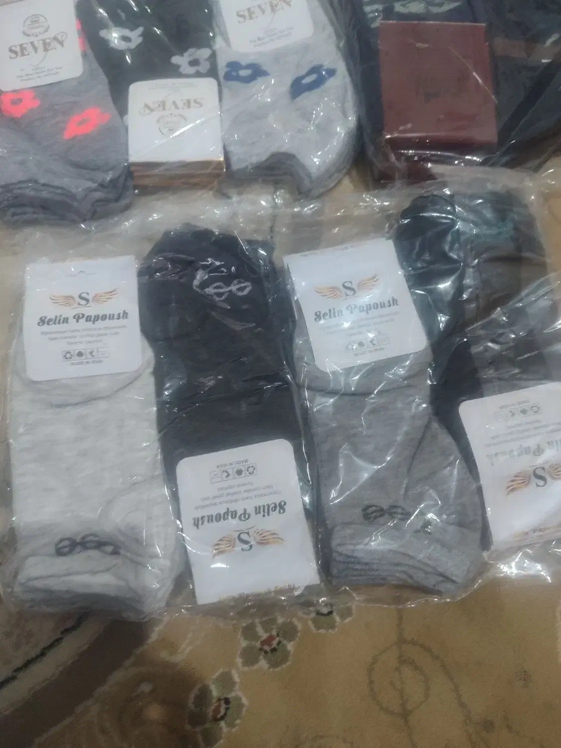 جوراب مردانه و زنانه به فروش میرسد|لباس|کلاله, |دیوار