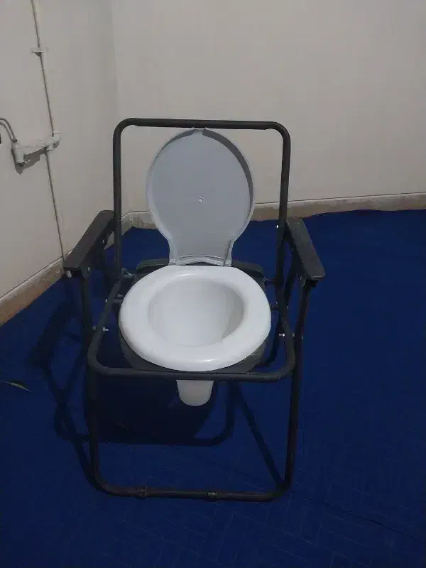 توالت فرنگی سیار|لوازم سرویس بهداشتی|شیراز, شیخ روزبهان|دیوار