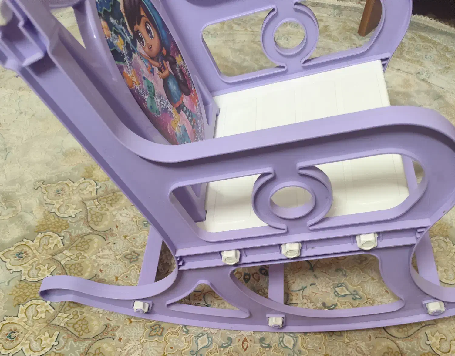 صندلی کودک پلاستیکی نو|تخت و صندلی بچه|قم, هنرستان|دیوار