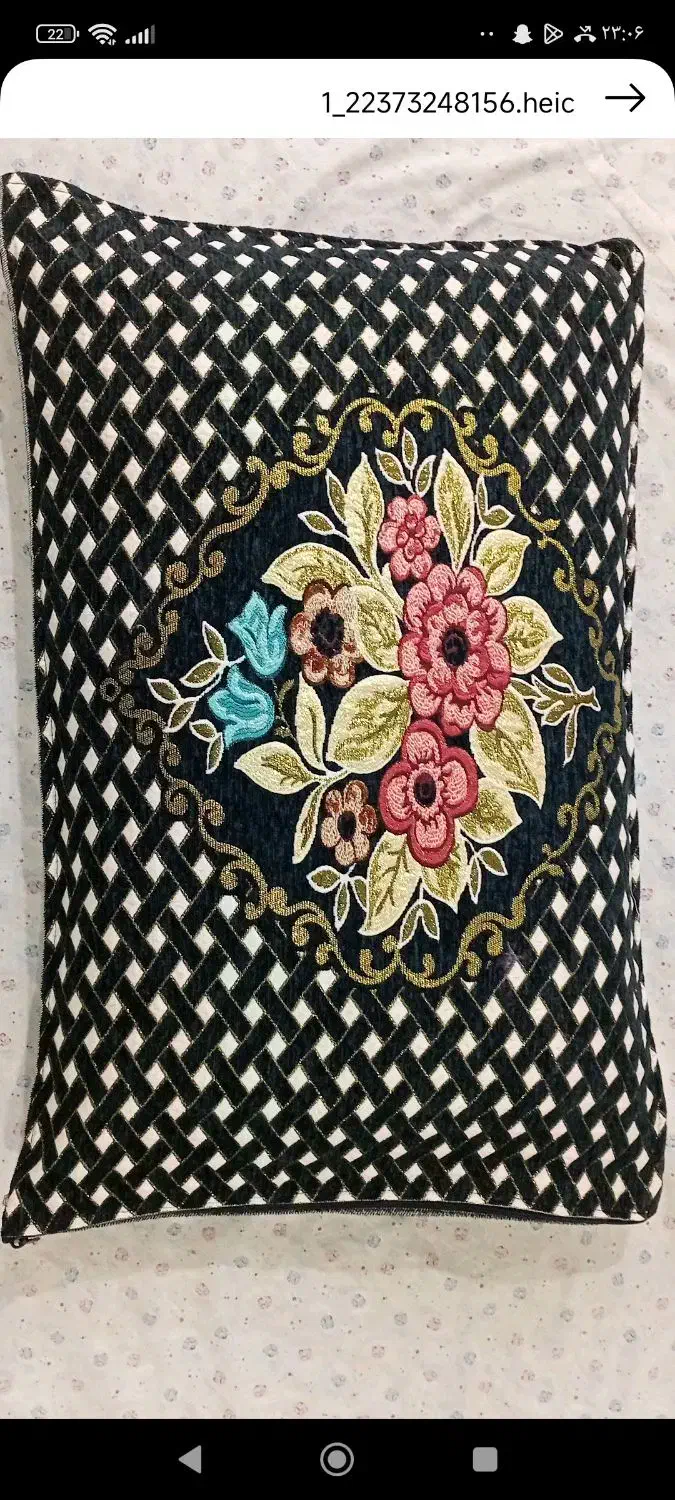 روبالشی زرکدار|رختخواب، بالش، پتو|قم, پردیسان|دیوار