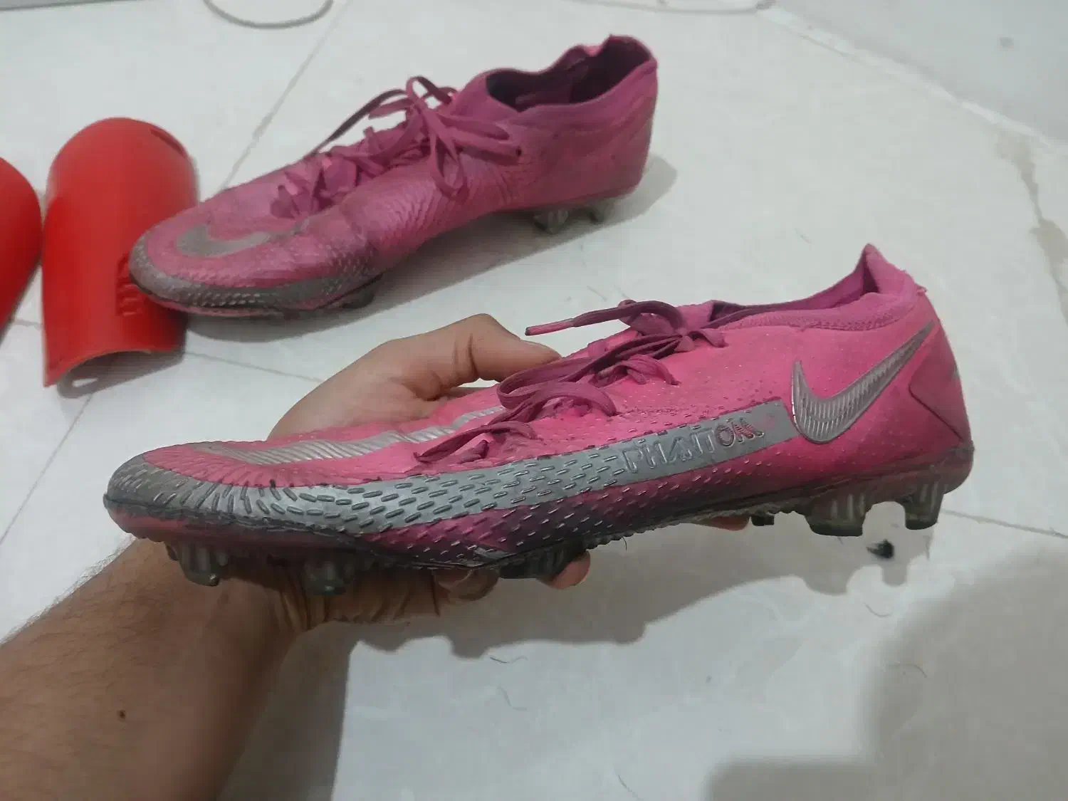 استوک چمن کارکرده باید شسته بشه|کیف، کفش، کمربند|کرج, ساسانی (قلمستان)|دیوار