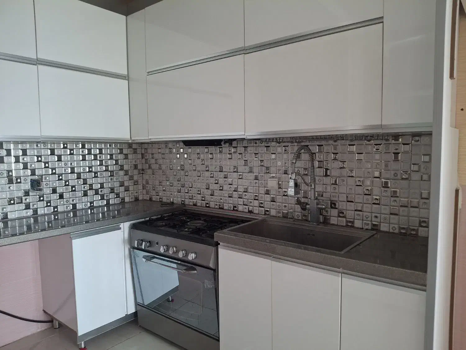 فروش واحد ۹۲متری فول امکانات دوخوابه|فروش آپارتمان|ایلام, |دیوار