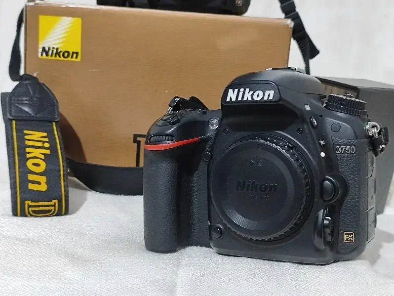 فروش دوربین فول فریم Nikon D750|دوربین عکاسی و فیلم‌برداری|کیش, |دیوار