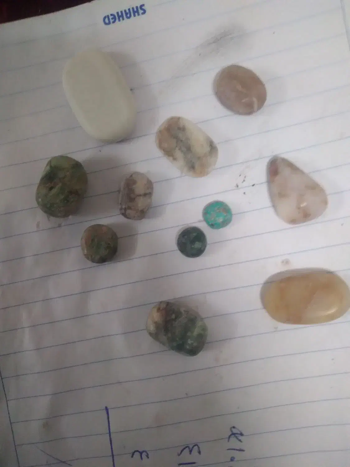 تعدادی نگین انگشتربفروش میرسد|بدلیجات|یزد, |دیوار