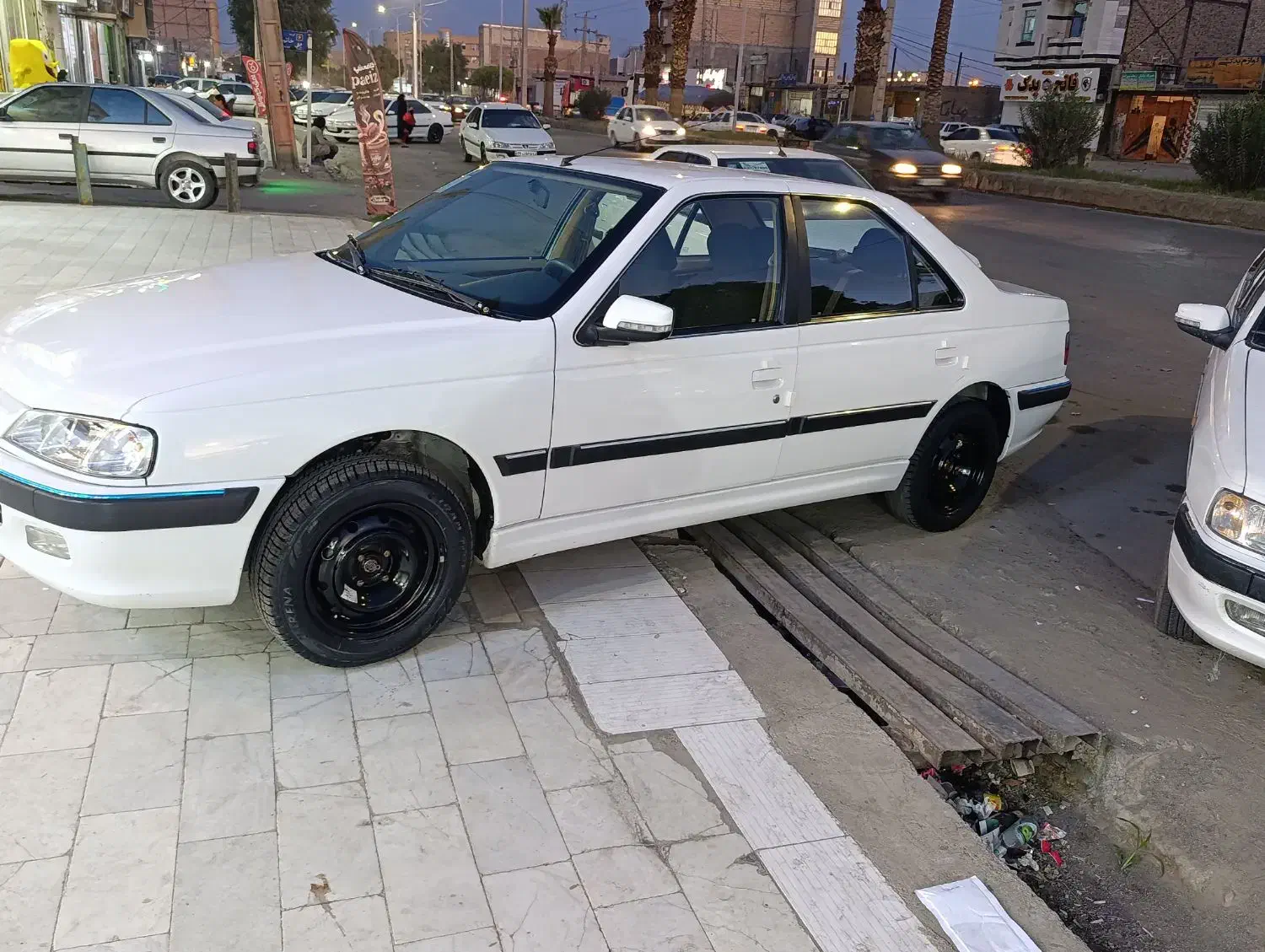 پژوپارس سال|خودرو سواری و وانت|ایرانشهر, |دیوار