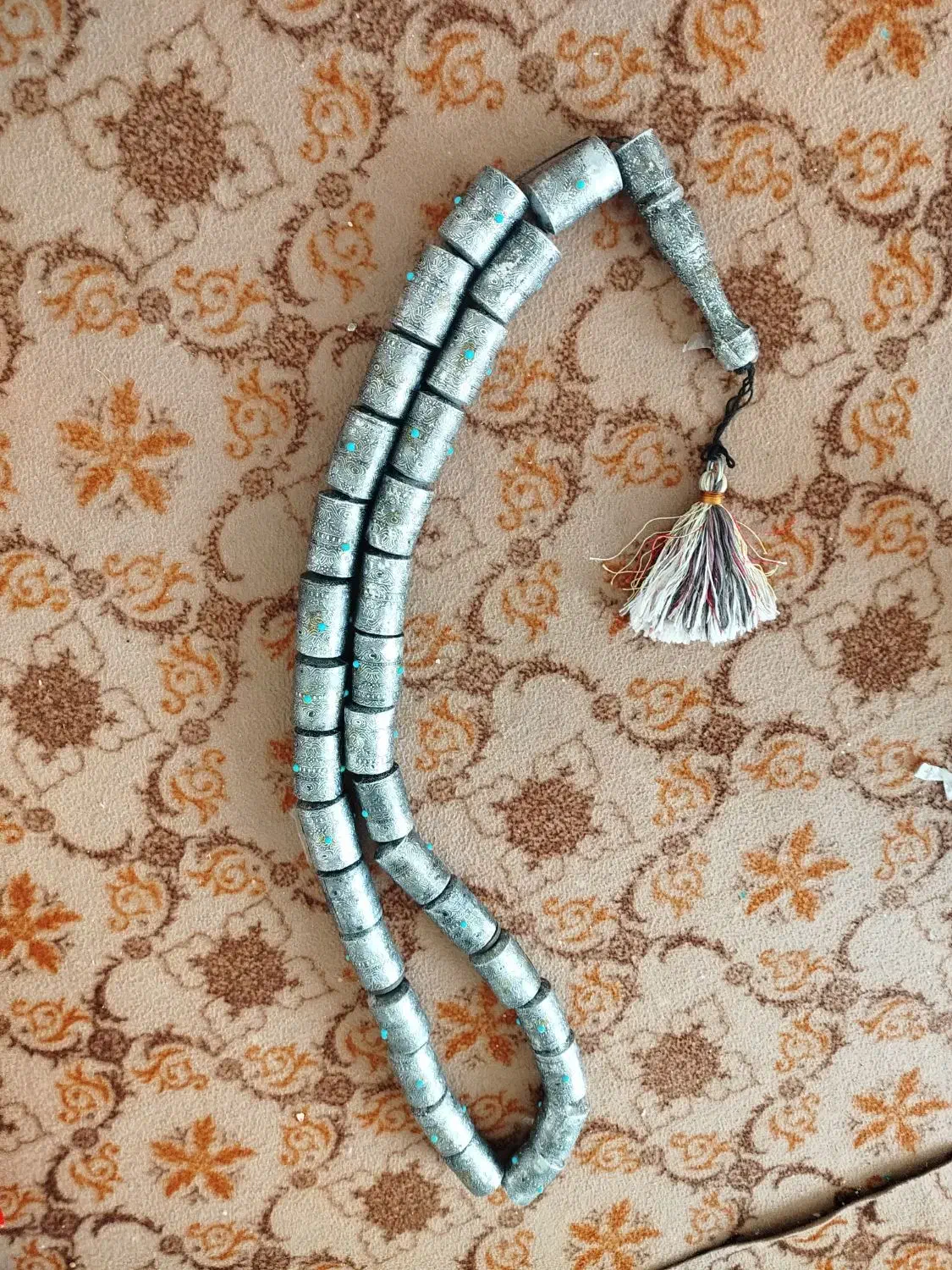 تسبیح|جواهرات|قهدریجان, |دیوار