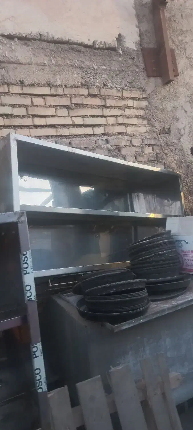 گریل ۹۰صفحه تخت و کابینت استیل  میز بردینگ|کافی‌شاپ و رستوران|اهواز, کوی باهنر|دیوار