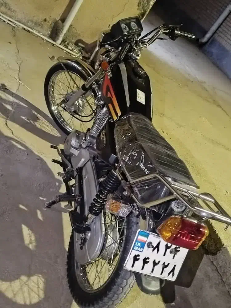 پرواز ۲۰۰|موتورسیکلت|ایرانشهر, |دیوار