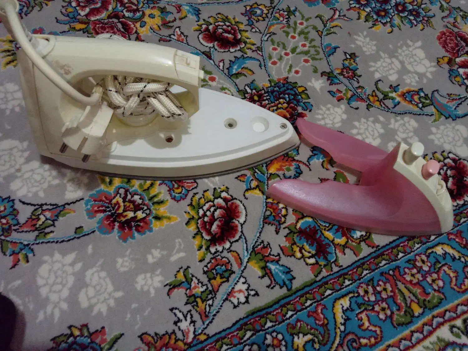 اتو|اتو و لوازم اتو|قروه, |دیوار