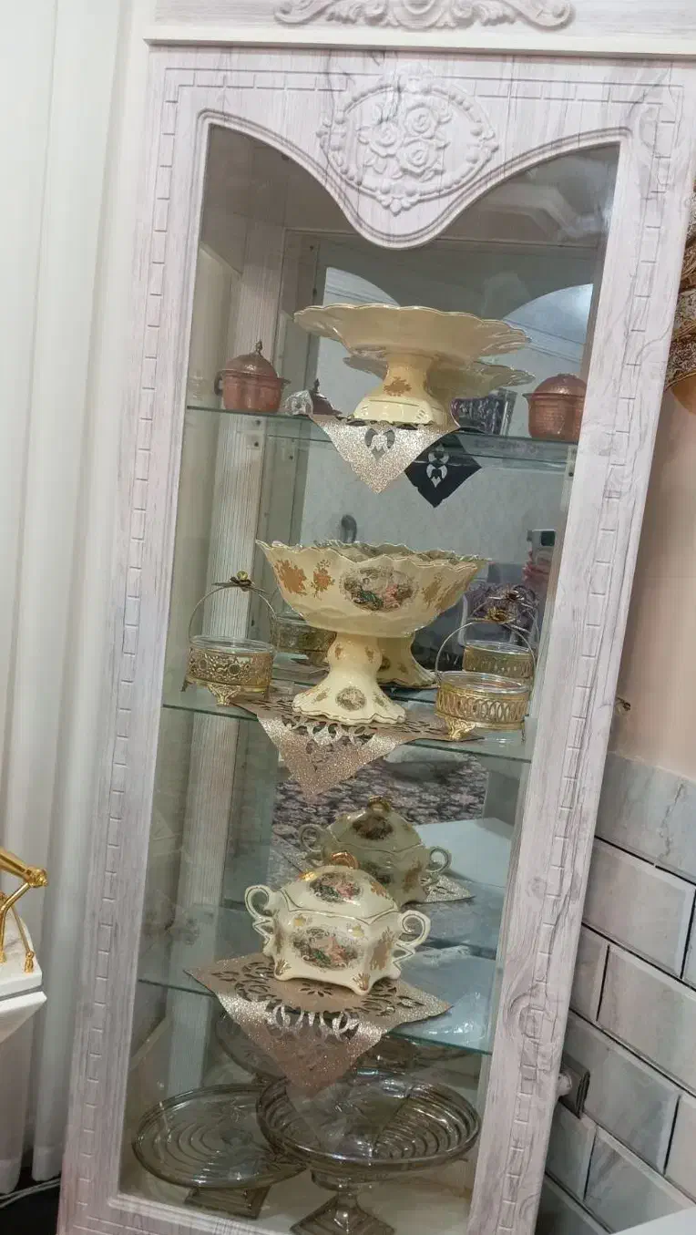 بوفه تمیز نو|بوفه، ویترین، کنسول|تربتحیدریه, پائین ولایت|دیوار