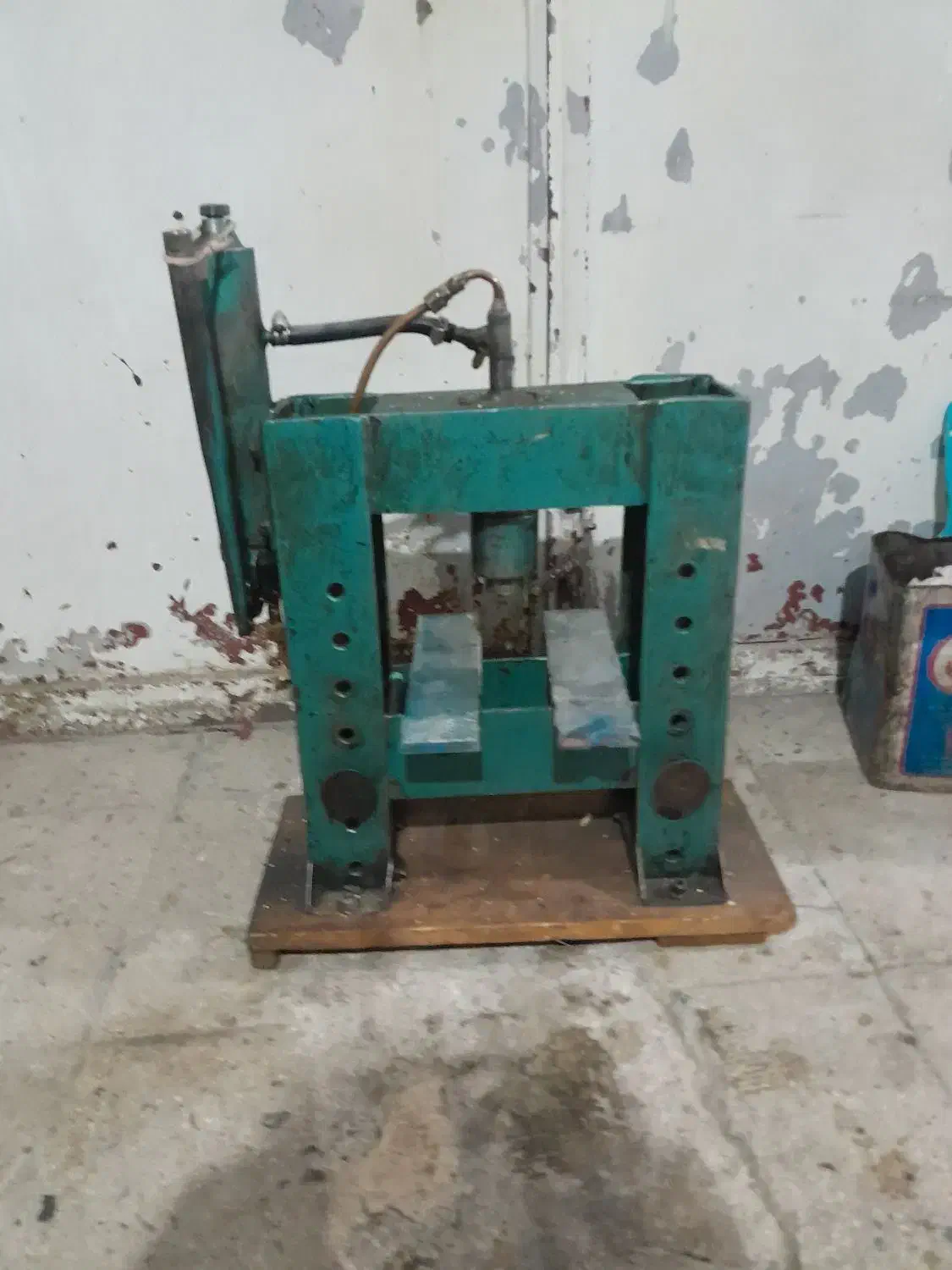 جک عتیقه|ابزارآلات|تهران, ستارخان|دیوار