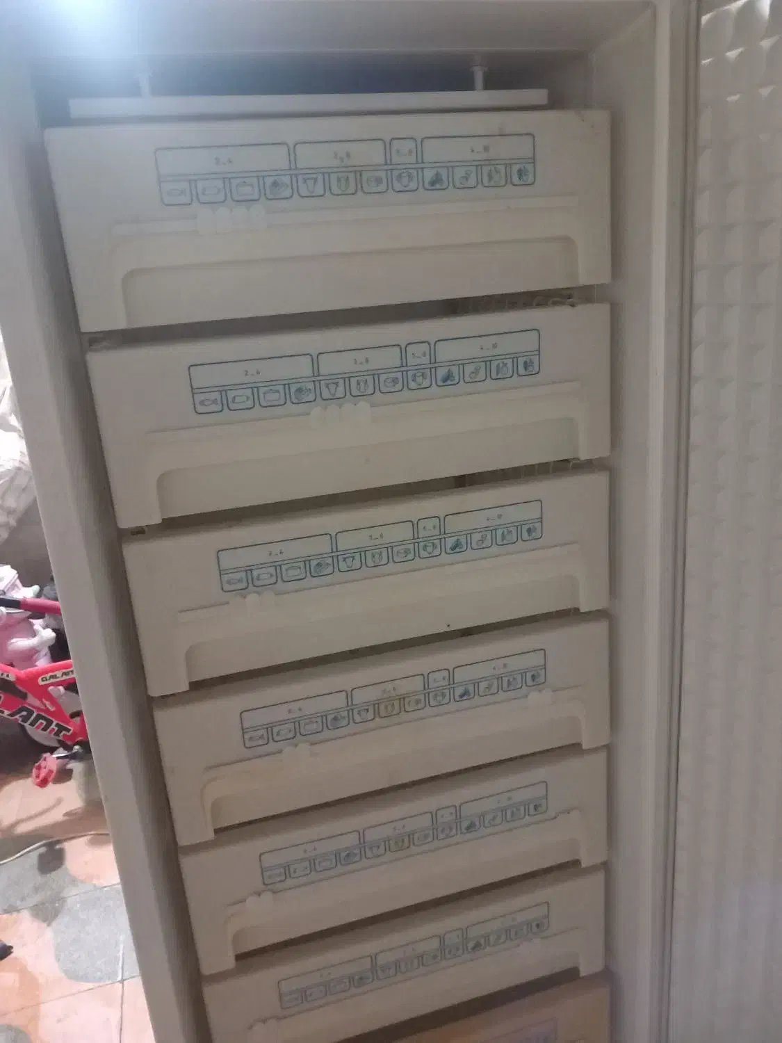 فریزر پارس ۱۲ فوت|یخچال و فریزر|شیراز, شهدای شهرک سعدی|دیوار