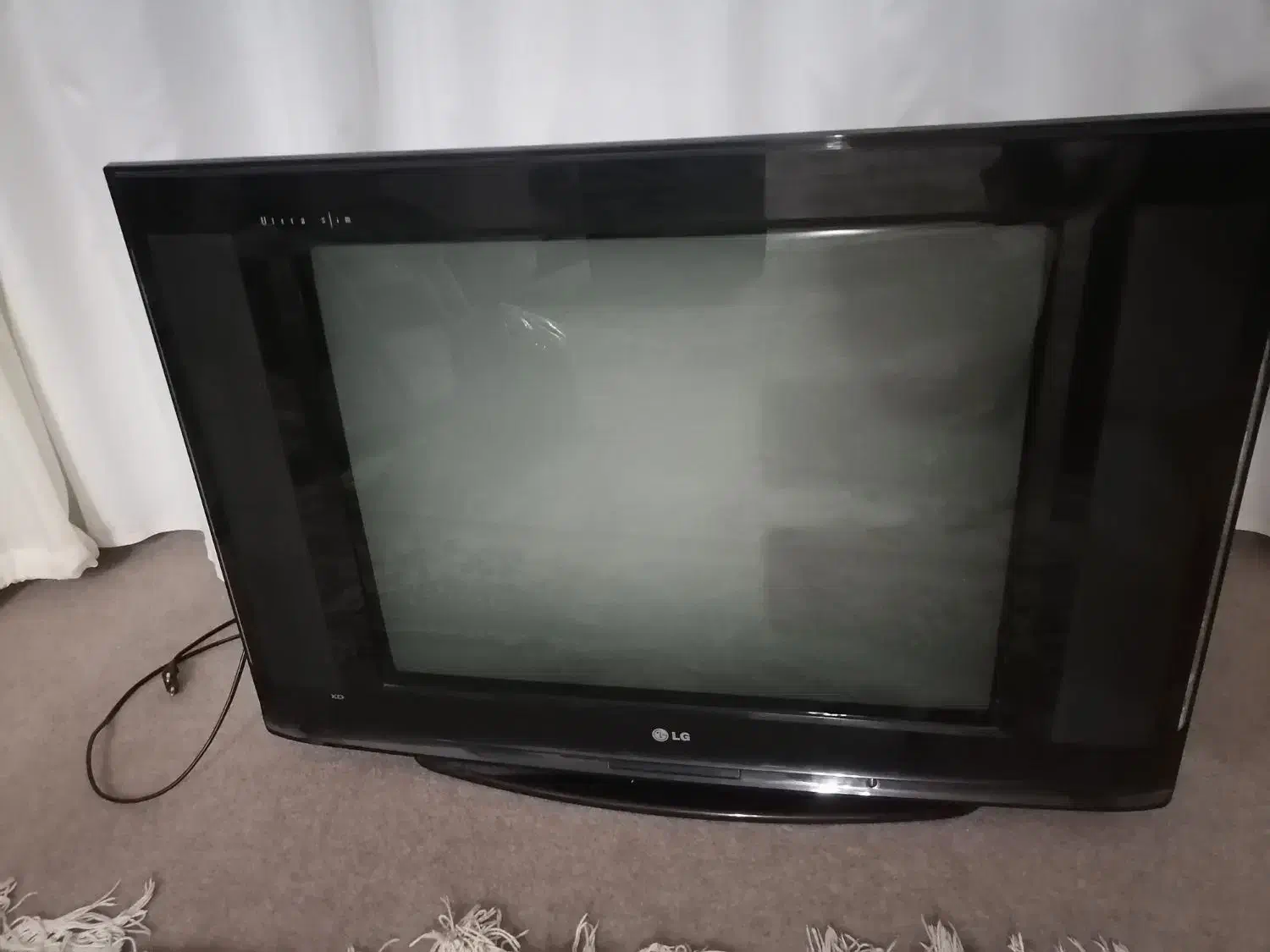 تلویزیون مارک ال جی|تلویزیون و پروژکتور|نجف‌آباد, ویلاشهر|دیوار