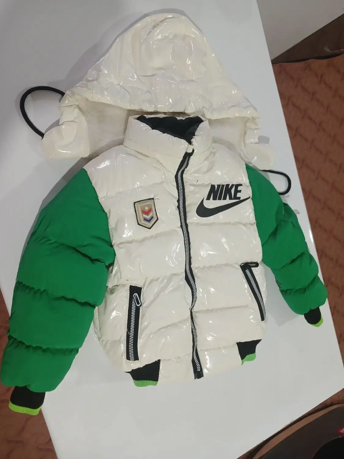 کت بچه گانه|کفش و لباس بچه|کبودرآهنگ, |دیوار