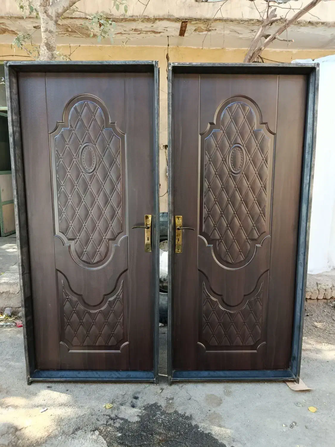 فروش انواع درب با چهار چوب قفل|مصالح و تجهیزات ساختمان|دوگنبدان, |دیوار