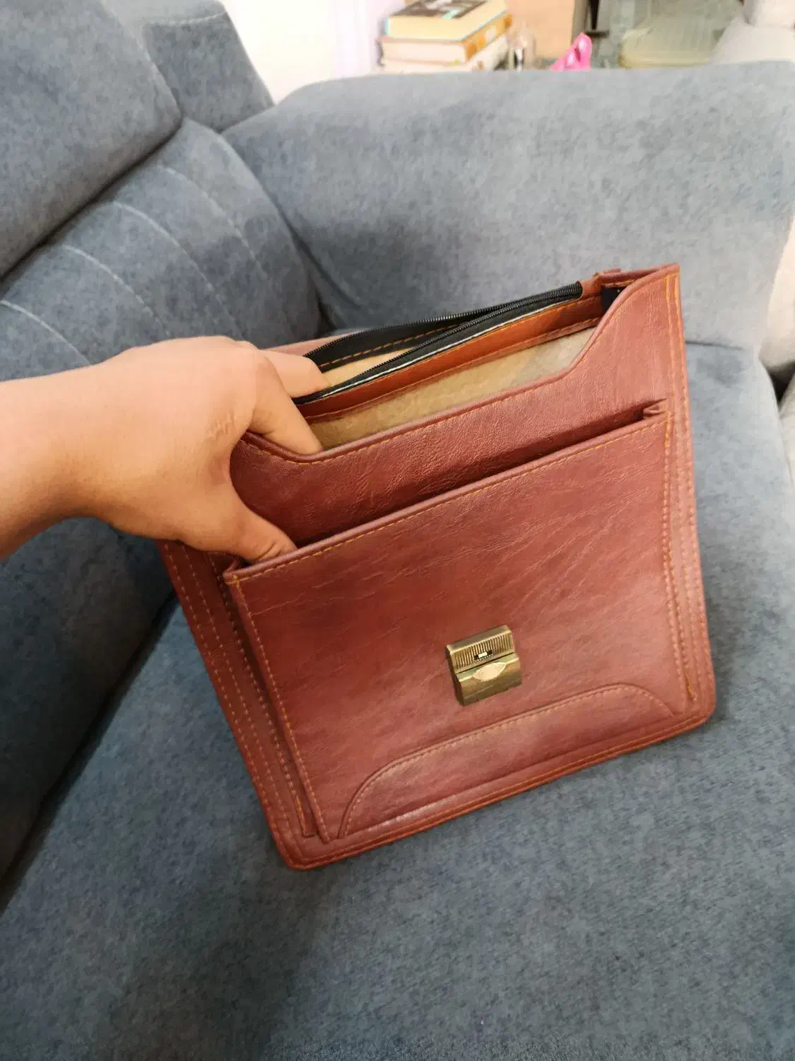 کیف.کلاسور.دفتر|کیف، کفش، کمربند|بجنورد, |دیوار