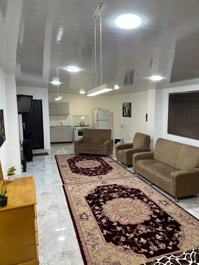 اجاره سوئیت تازه ساخت|اجارهٔ کوتاهمدت آپارتمان و سوئیت|رشت, فرودگاه سردار جنگل رشت|دیوار