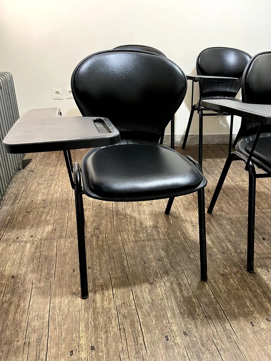 صندلی محصلی صدفی|صندلی و نیمکت|بابل, |دیوار