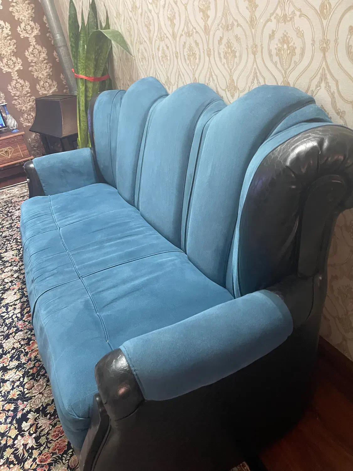 مبل راحتی سه نفره|مبلمان خانگی و میز عسلی|اسلامشهر, باغ فیض|دیوار