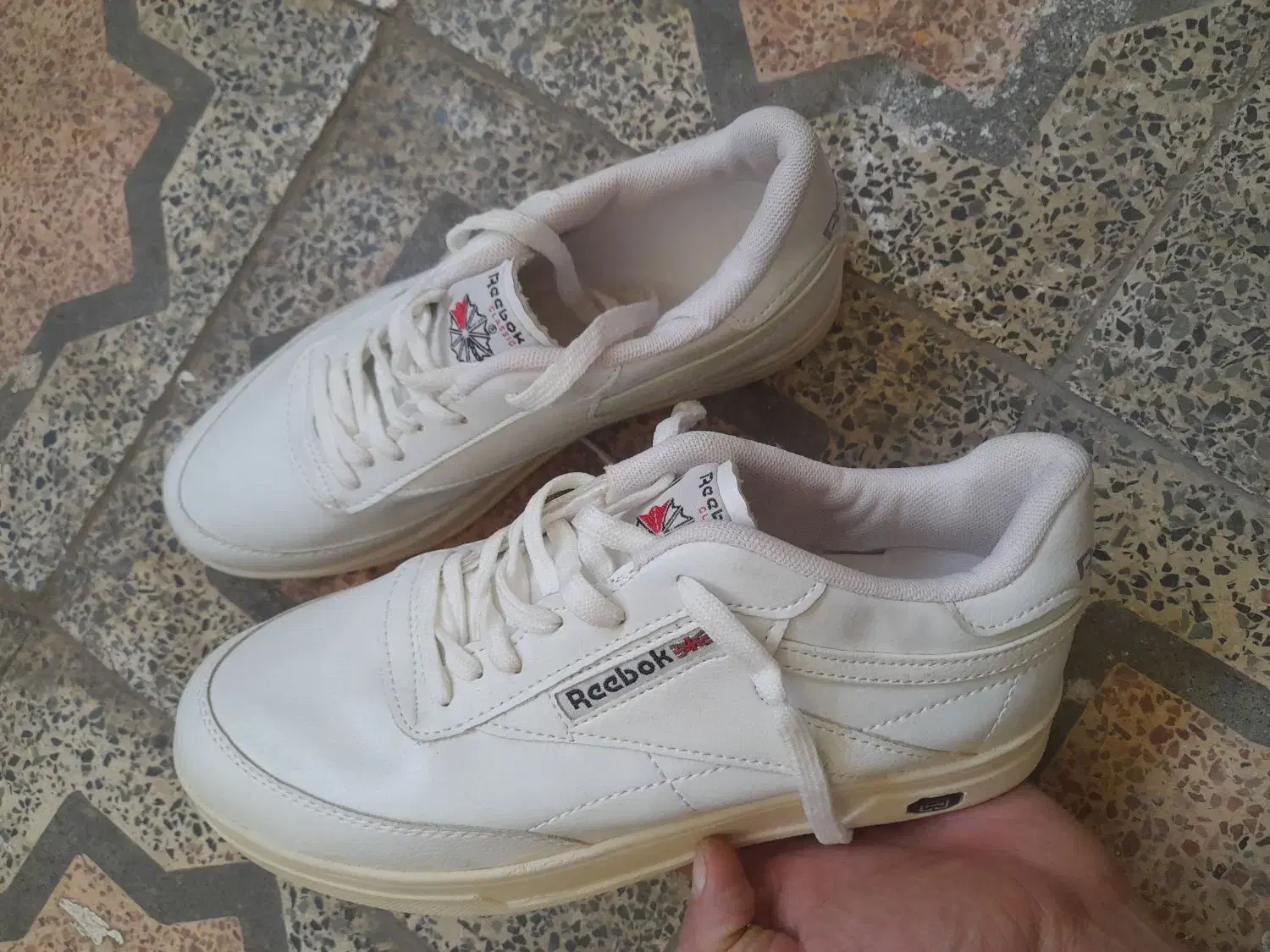 کتونی اسپرت reebok آکبند و نو|کیف، کفش، کمربند|لنگرود, |دیوار