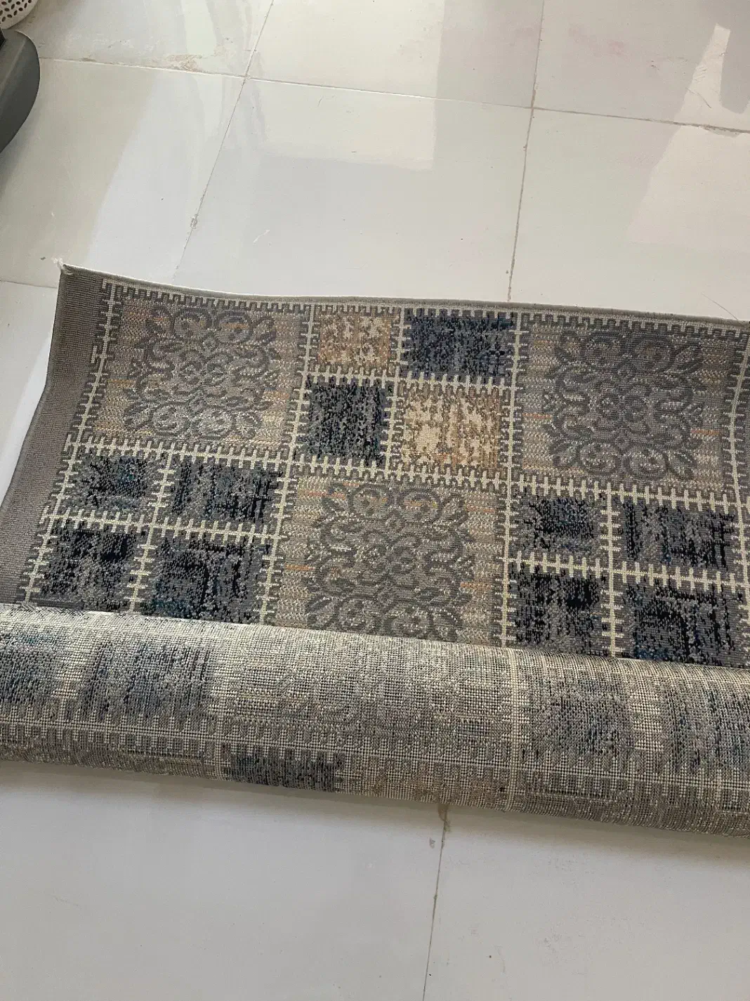 کناره|فرش|مشهد, توس فردوسی|دیوار