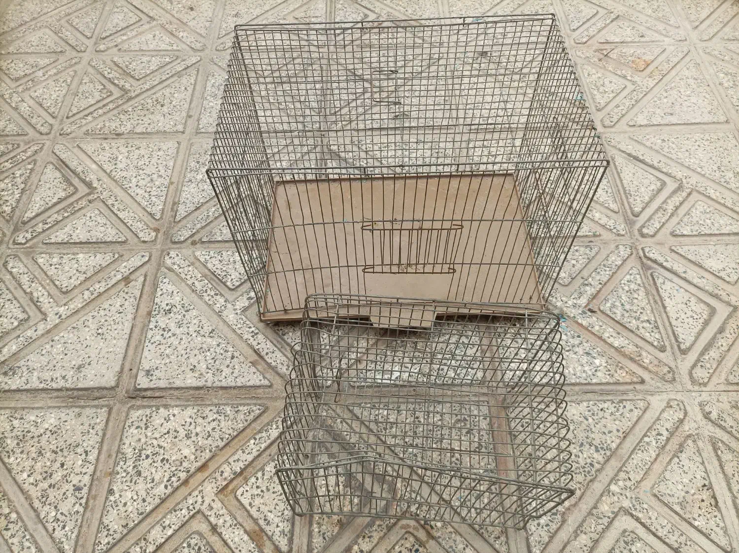 دو تا قفس بزرگ و کوچیک به همراه کاور|لوازم جانبی حیوانات|الوند, |دیوار