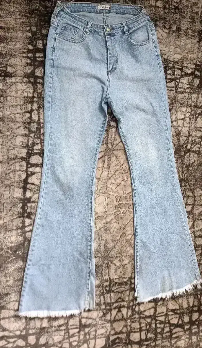 شلوار|لباس|فشاپویه, |دیوار