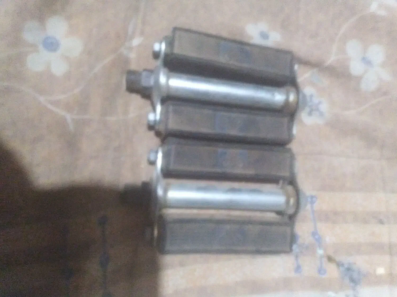 رکاب دوچرخه بیست وهشت قدیمی|دوچرخه، اسکیت، اسکوتر|باغ بهادران, |دیوار