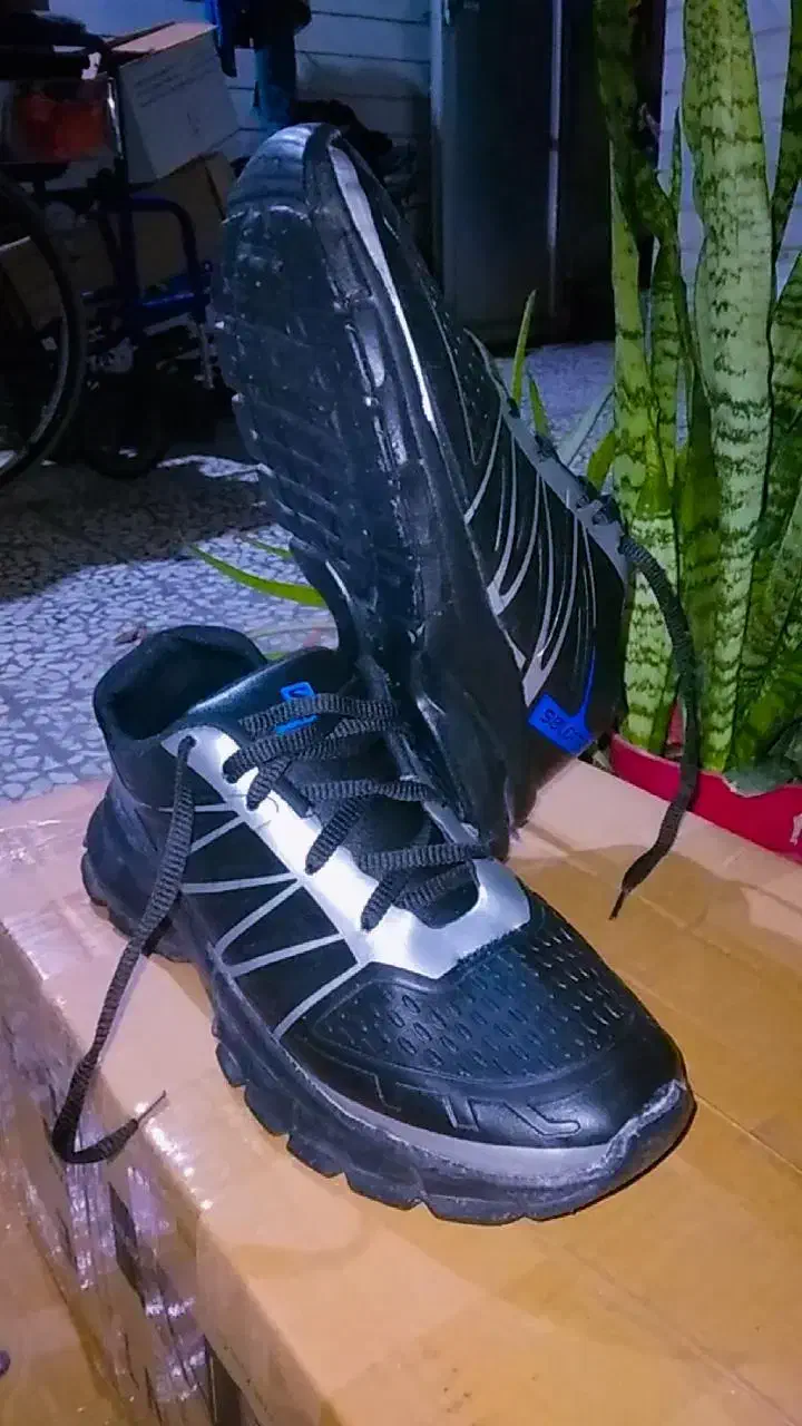 کتونی اسپرت سایز ۴۱ همراه یا جعبه|کیف، کفش، کمربند|رشت, آب و برق|دیوار