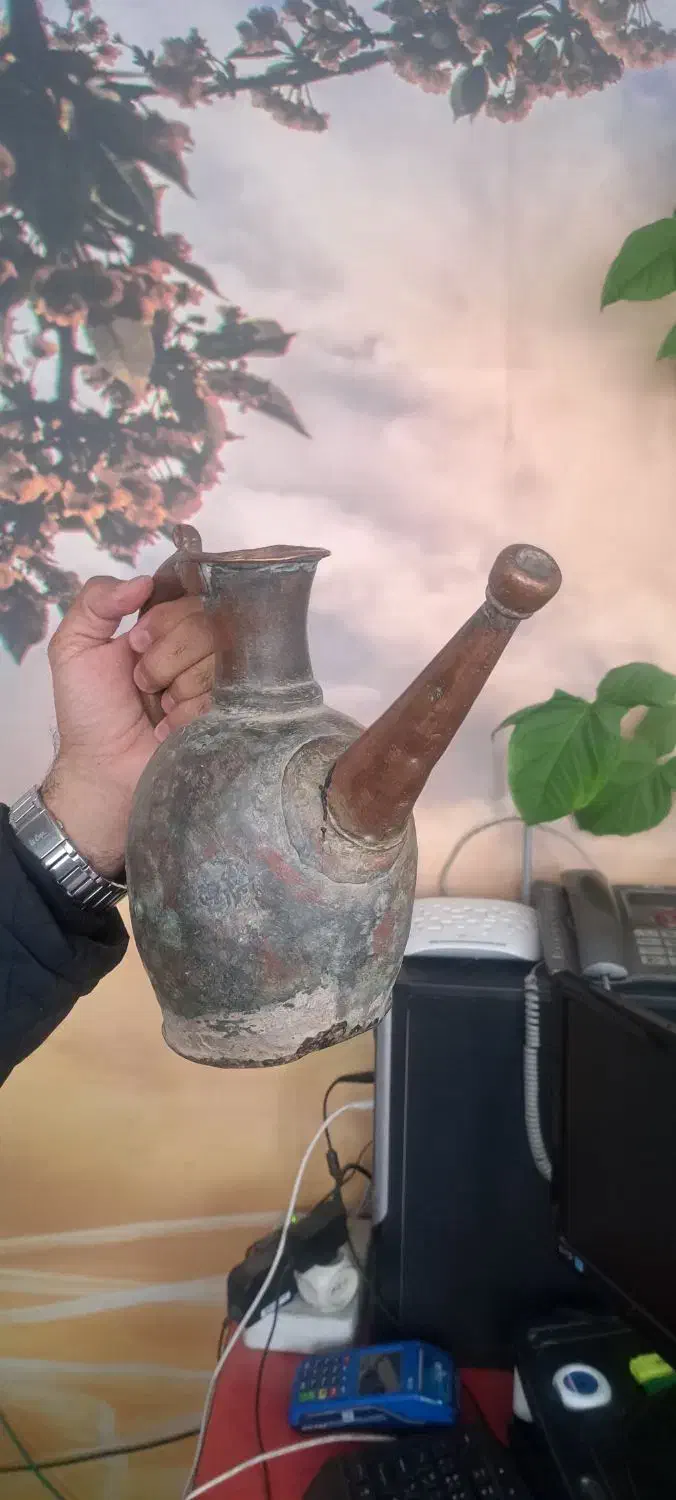 افتابه قاجاری خاص|کلکسیون اشیاء عتیقه|پیشوا, |دیوار