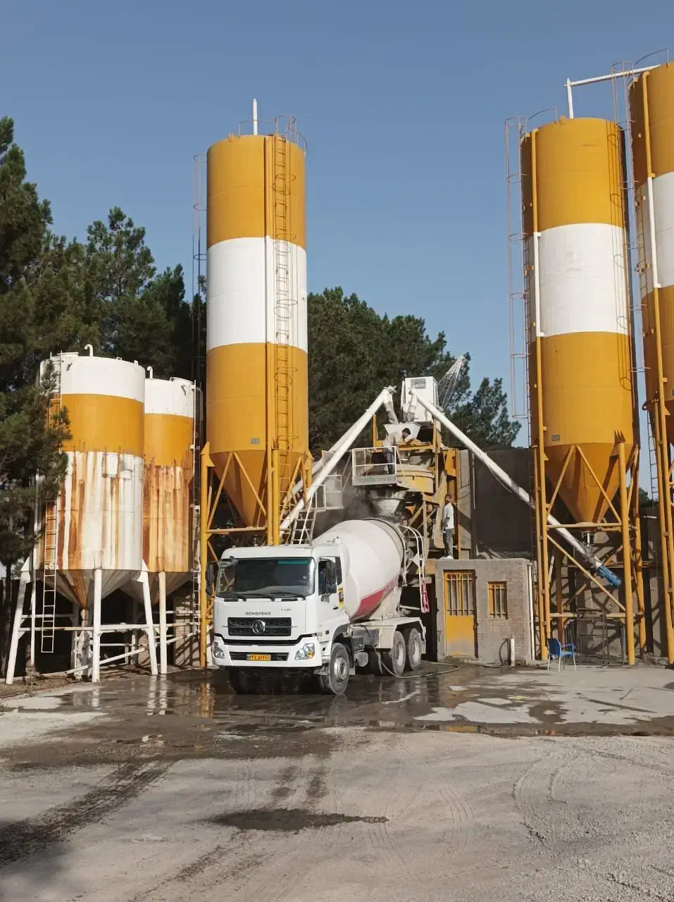 استخدام راننده پایه یکم|استخدام حمل و نقل|فشاپویه, |دیوار