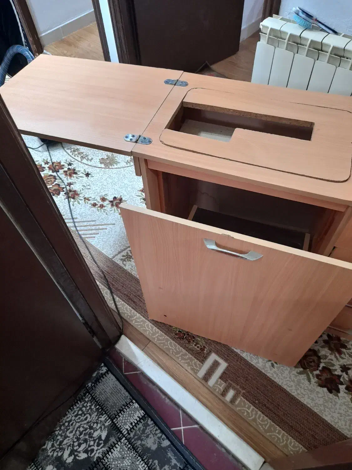 میزچرخ خیاطی|لوازم خیاطی و بافتنی|فومن, |دیوار